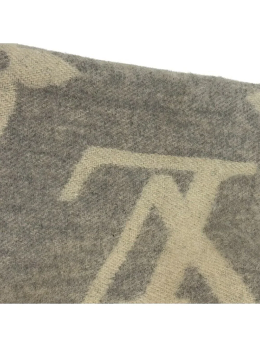 Louis Vuitton Echarpe Reykjavik Cashmere Scarf Gray